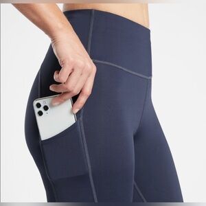 Athleta Ultimate Stash Pocket 9in Short XS